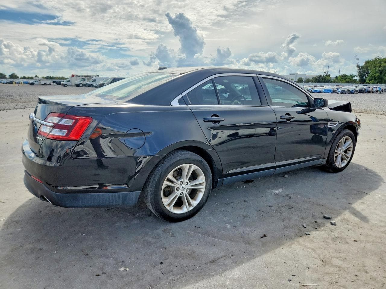 2016 Ford Taurus Se - foto 3
