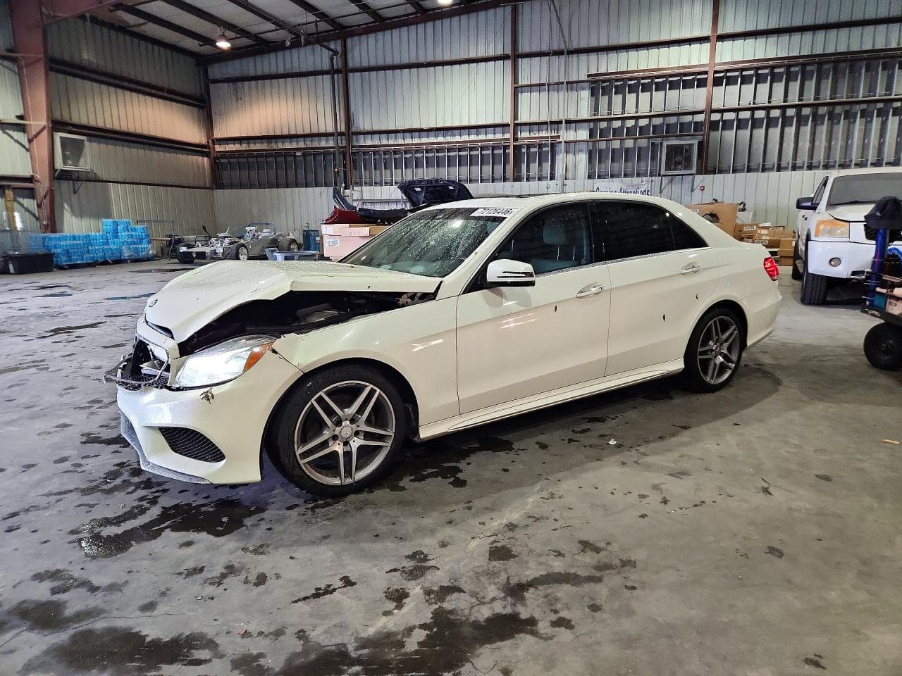 Mercedes-Benz E-klasse 2014 z USA