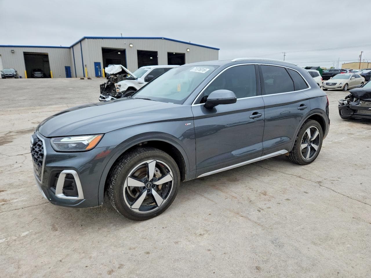 Audi Q5 2022 z USA