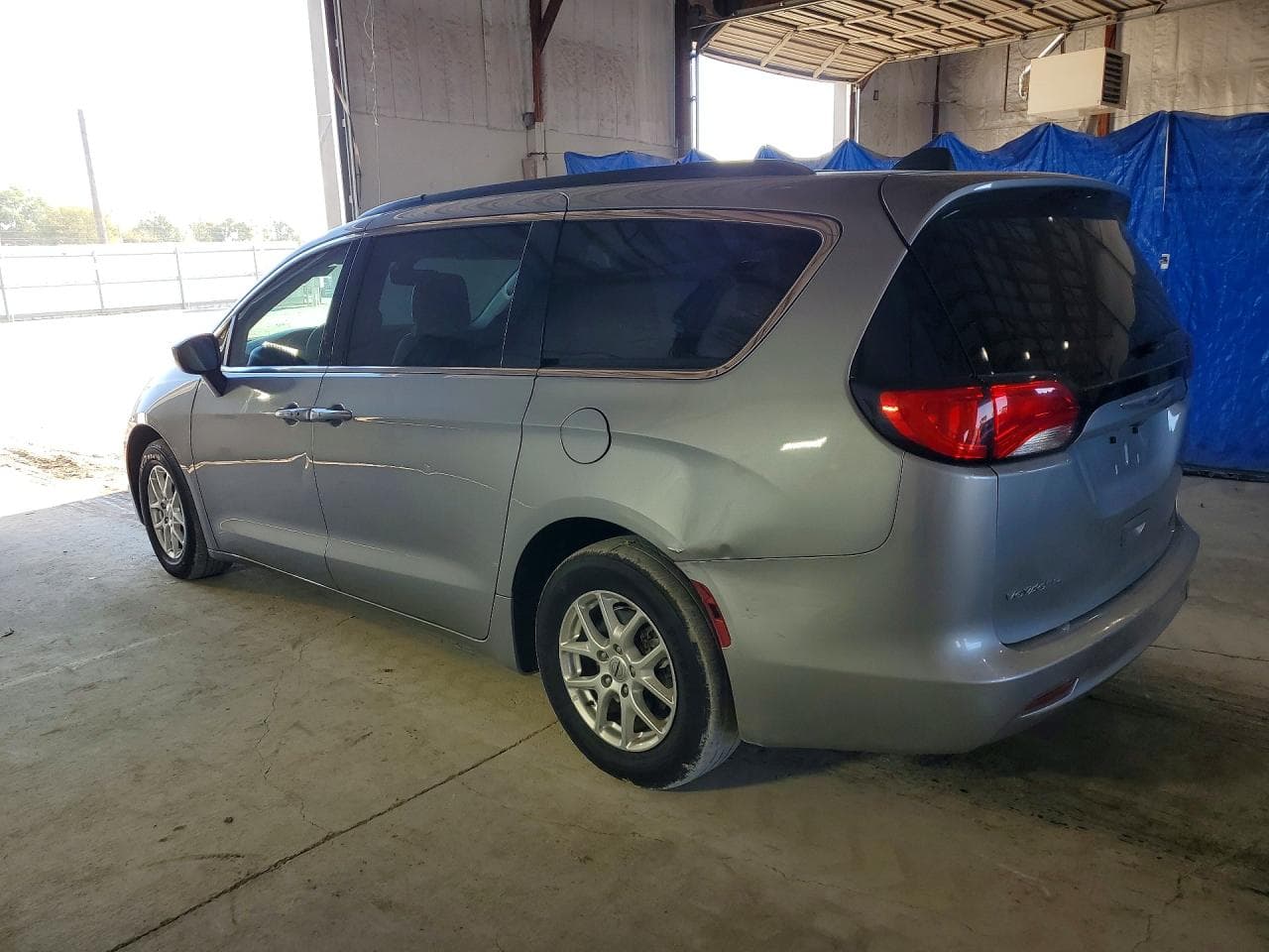 2021 Chrysler Voyager Lxi - foto 2
