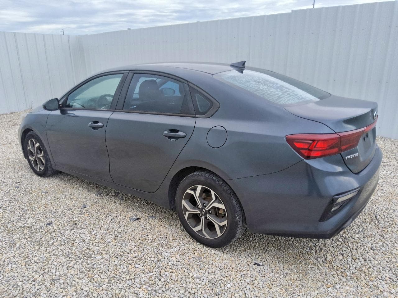 2021 Kia Forte Lxs - foto 2