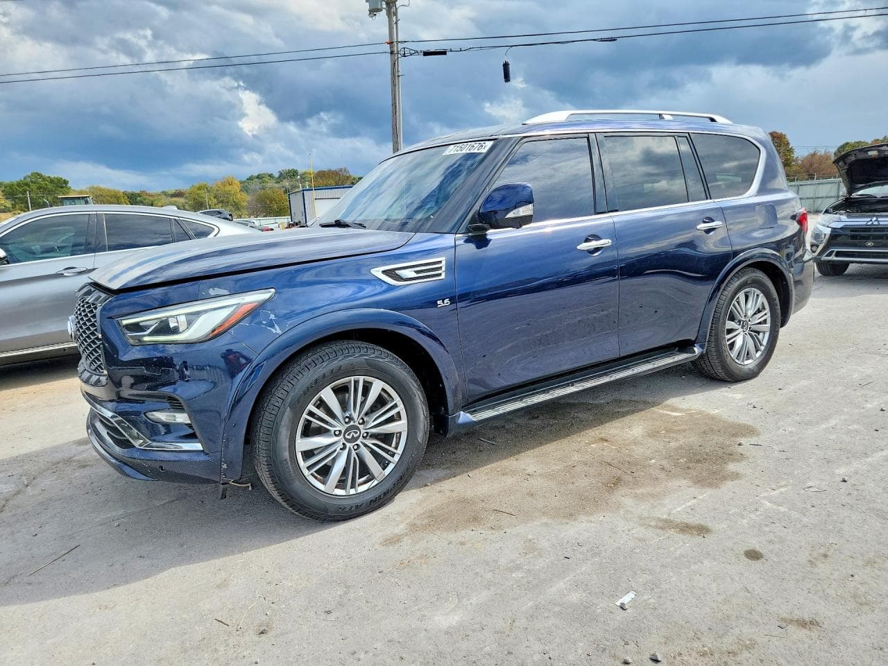 Infiniti QX80 2020 z USA