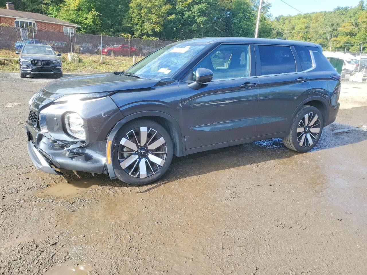 Mitsubishi Outlander 2025 z USA