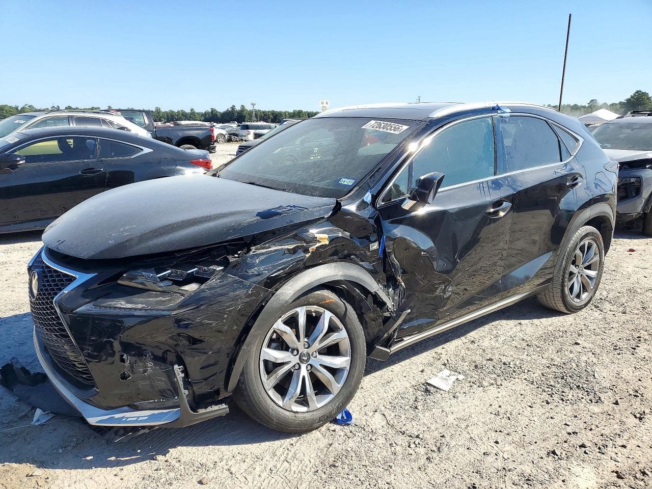 Lexus NX 2016 z USA