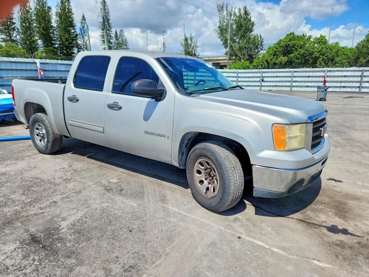 2009 GMC Sierra C1500 - foto 4