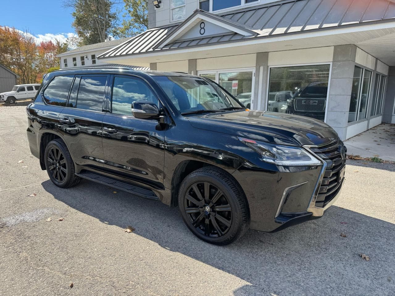 Lexus LX 2019 z USA
