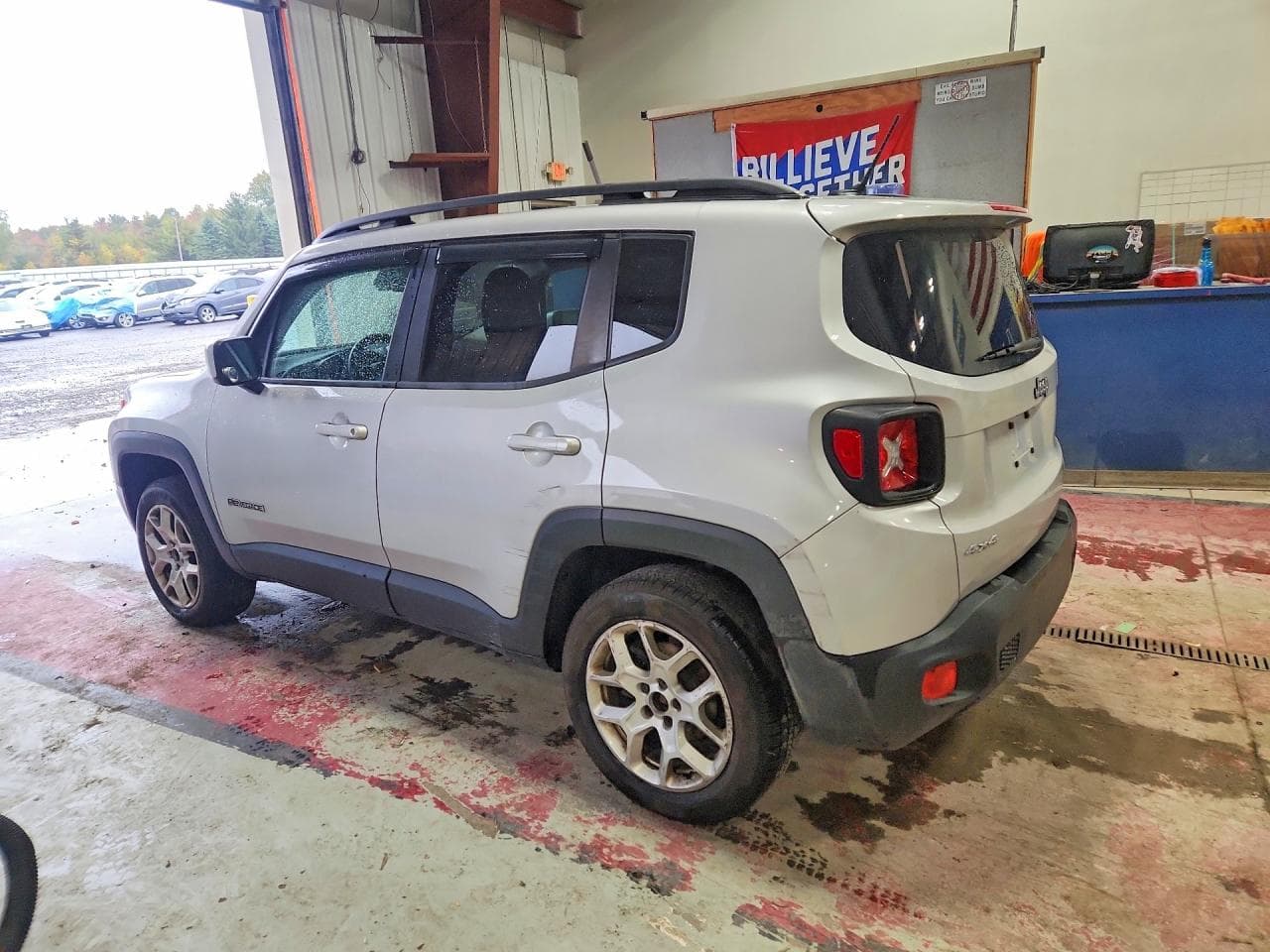 2015 Jeep Renegade Latitude - foto 2
