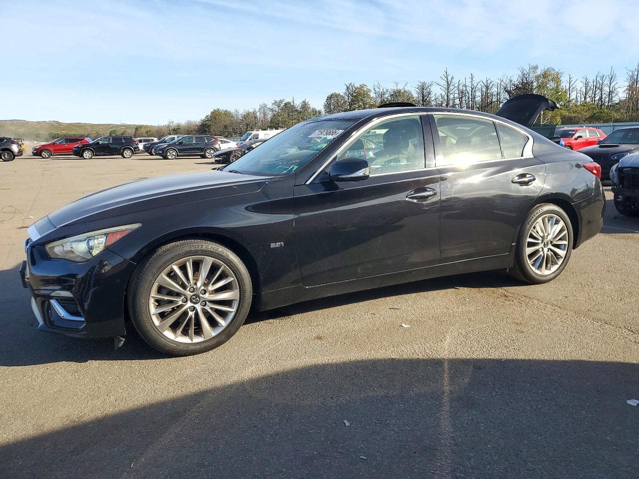 Infiniti Q50 2018 z USA