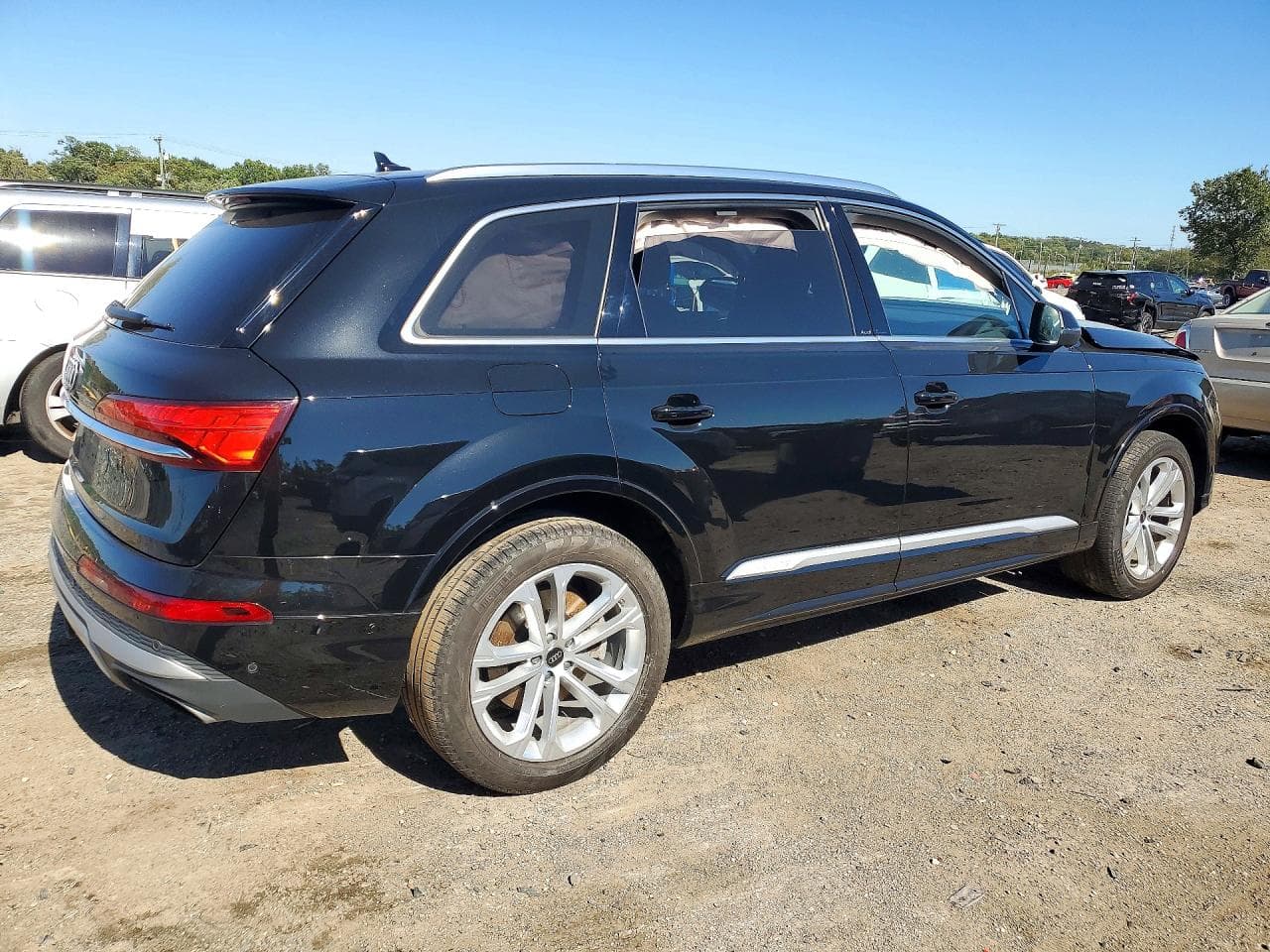 2025 Audi Q7 Premium Plus - foto 3