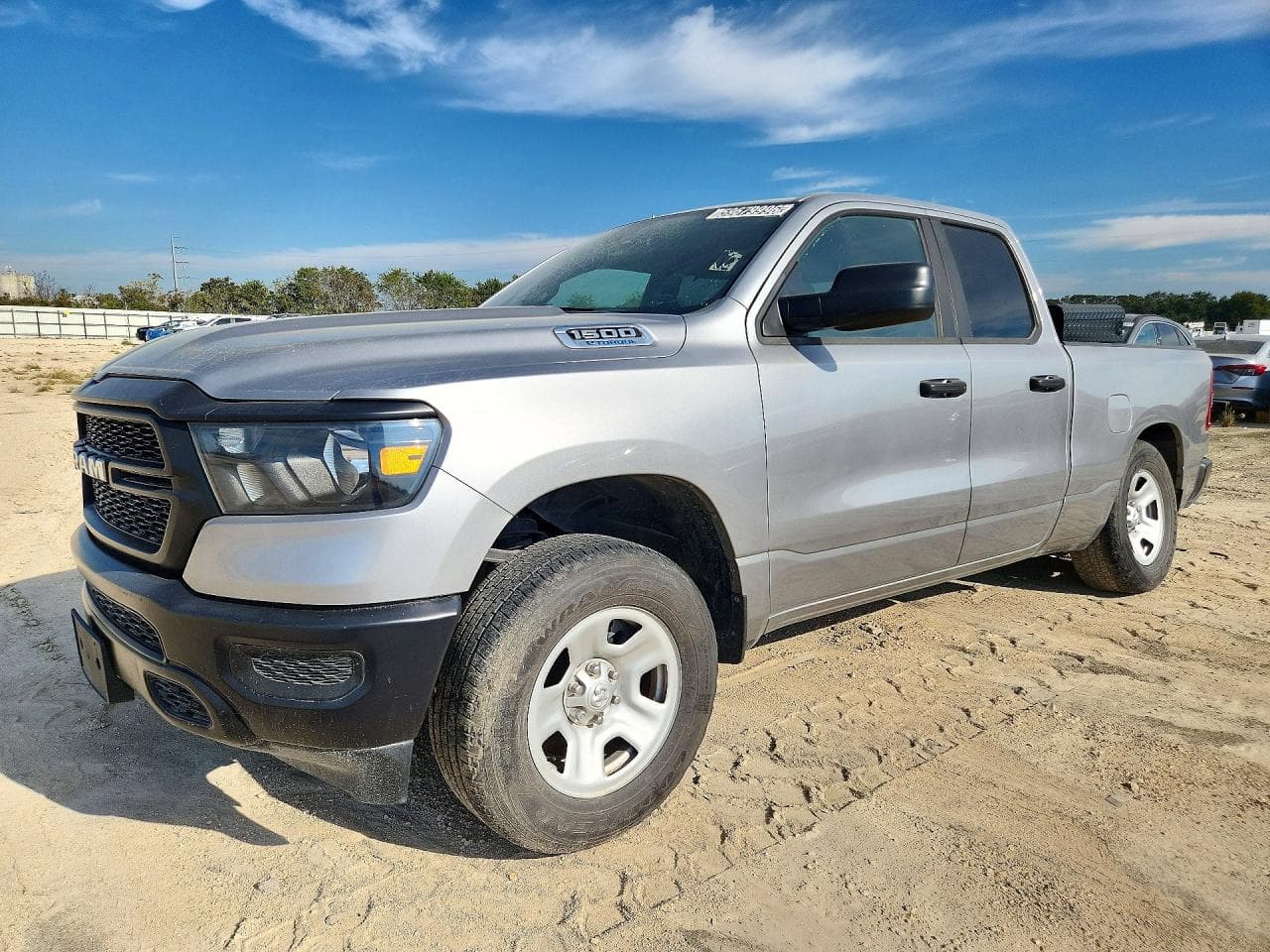 RAM 1500 2023 z USA