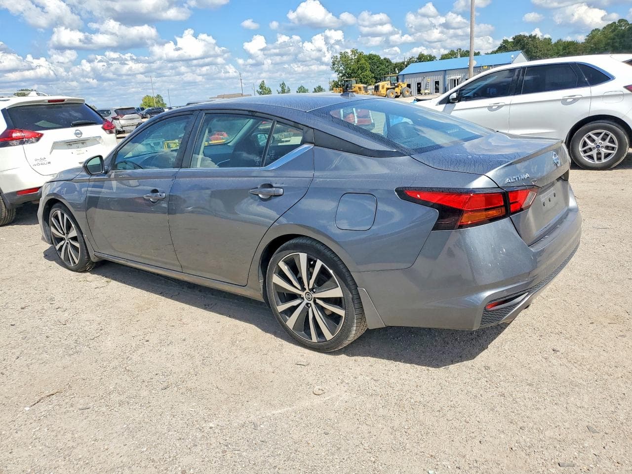 2020 Nissan Altima Sr - foto 2