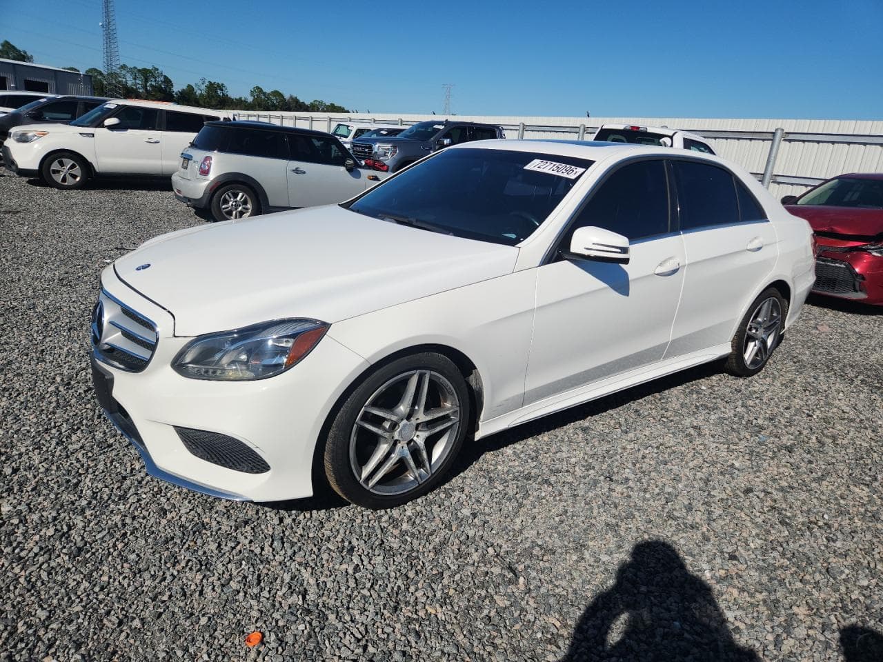 Mercedes-Benz E-klasse 2016 z USA