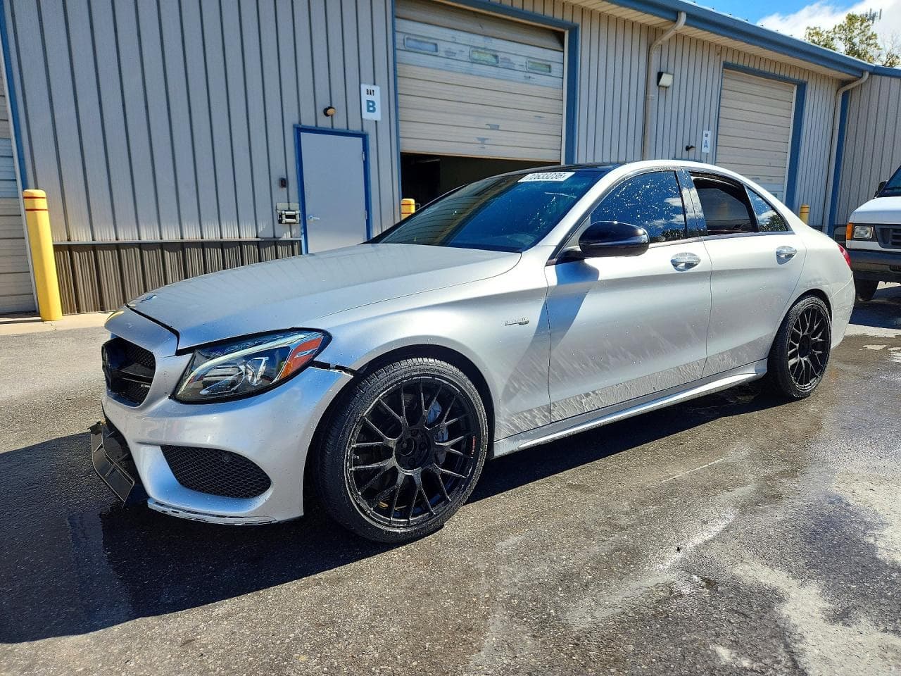 Mercedes-Benz C-klasse 2017 z USA