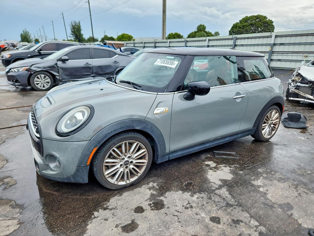 MINI Cooper 2020 z USA