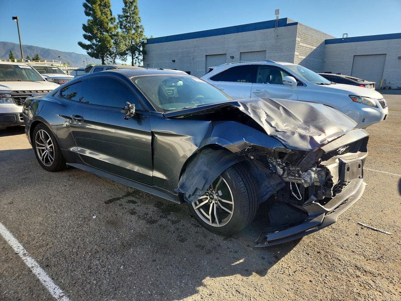 2017 Ford Mustang - foto 4