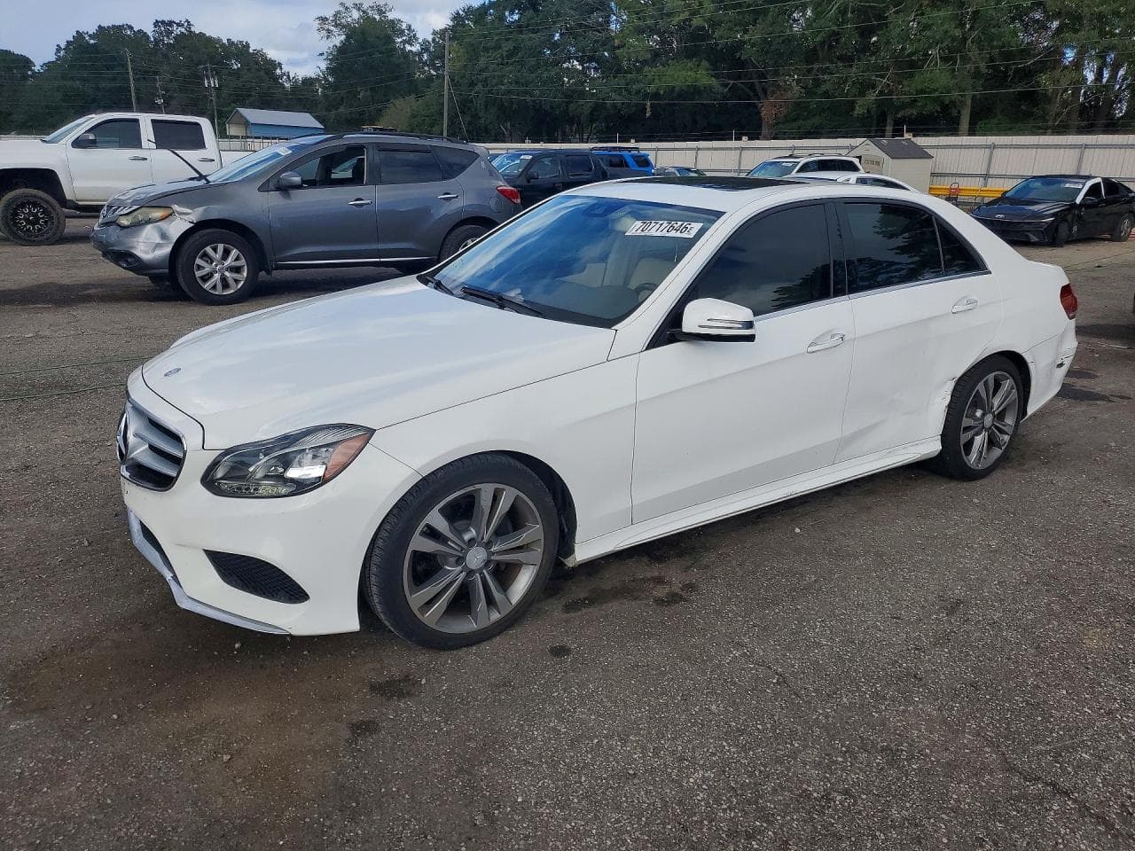 Mercedes-Benz E-klasse 2014 z USA