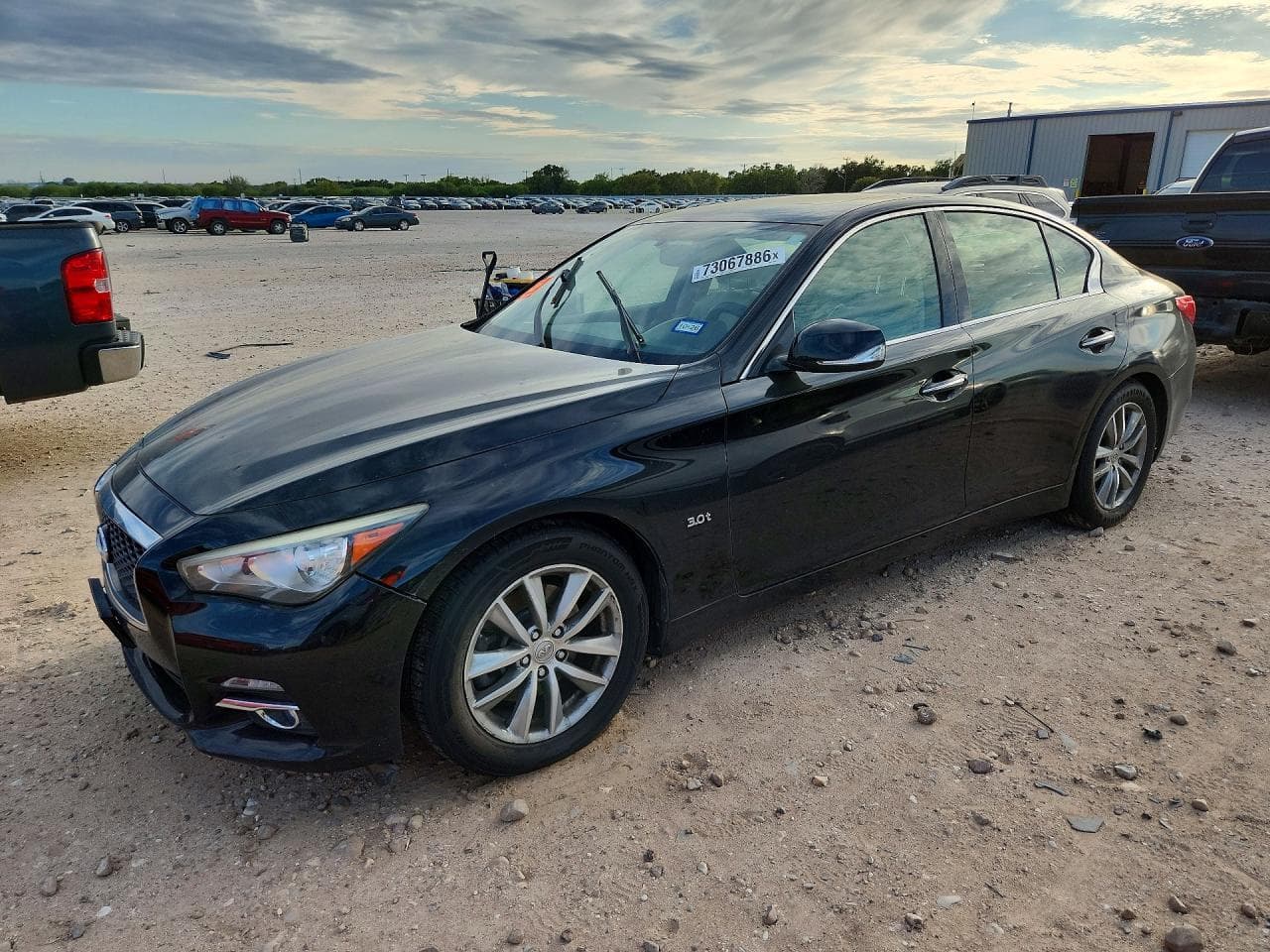 Infiniti Q50 2017 z USA