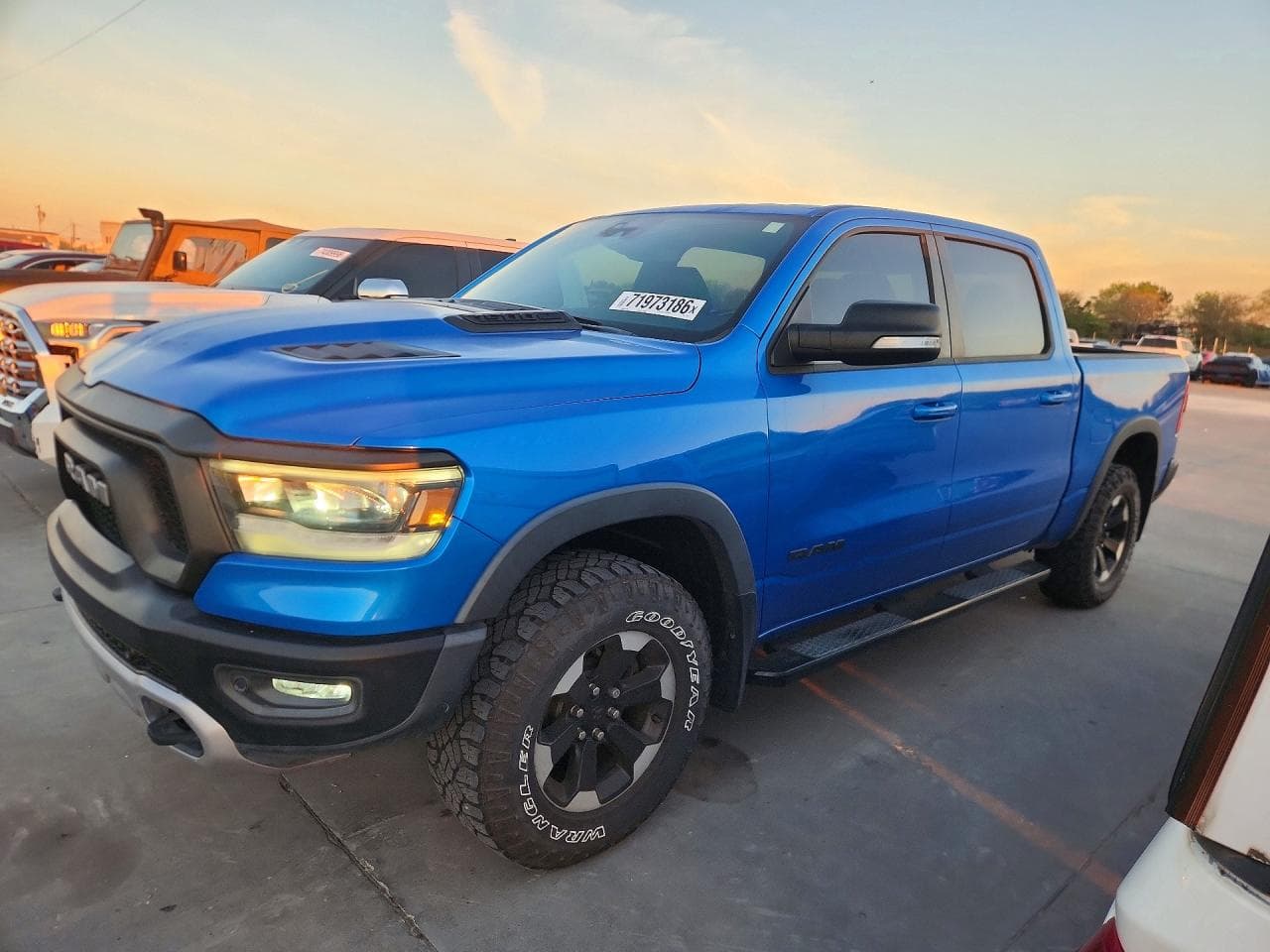 RAM 1500 2021 z USA