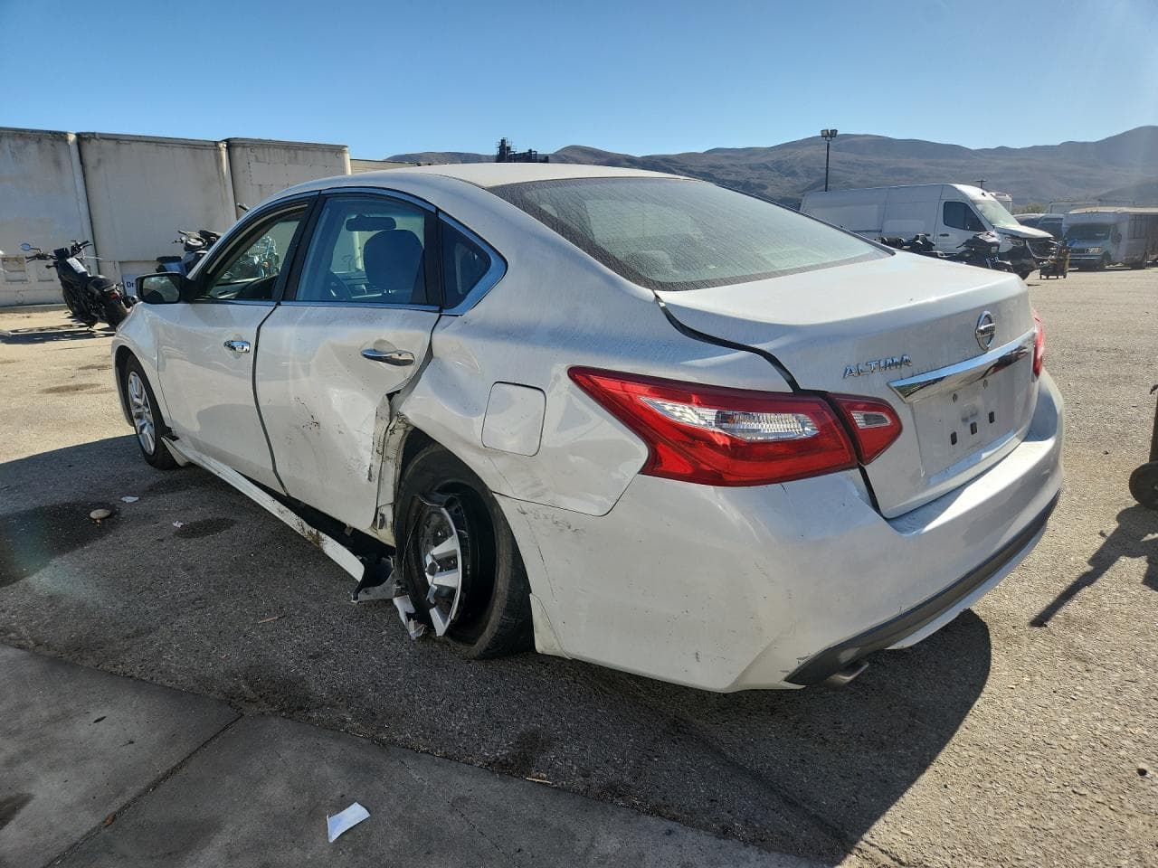 2016 Nissan Altima 2.5 S - foto 2