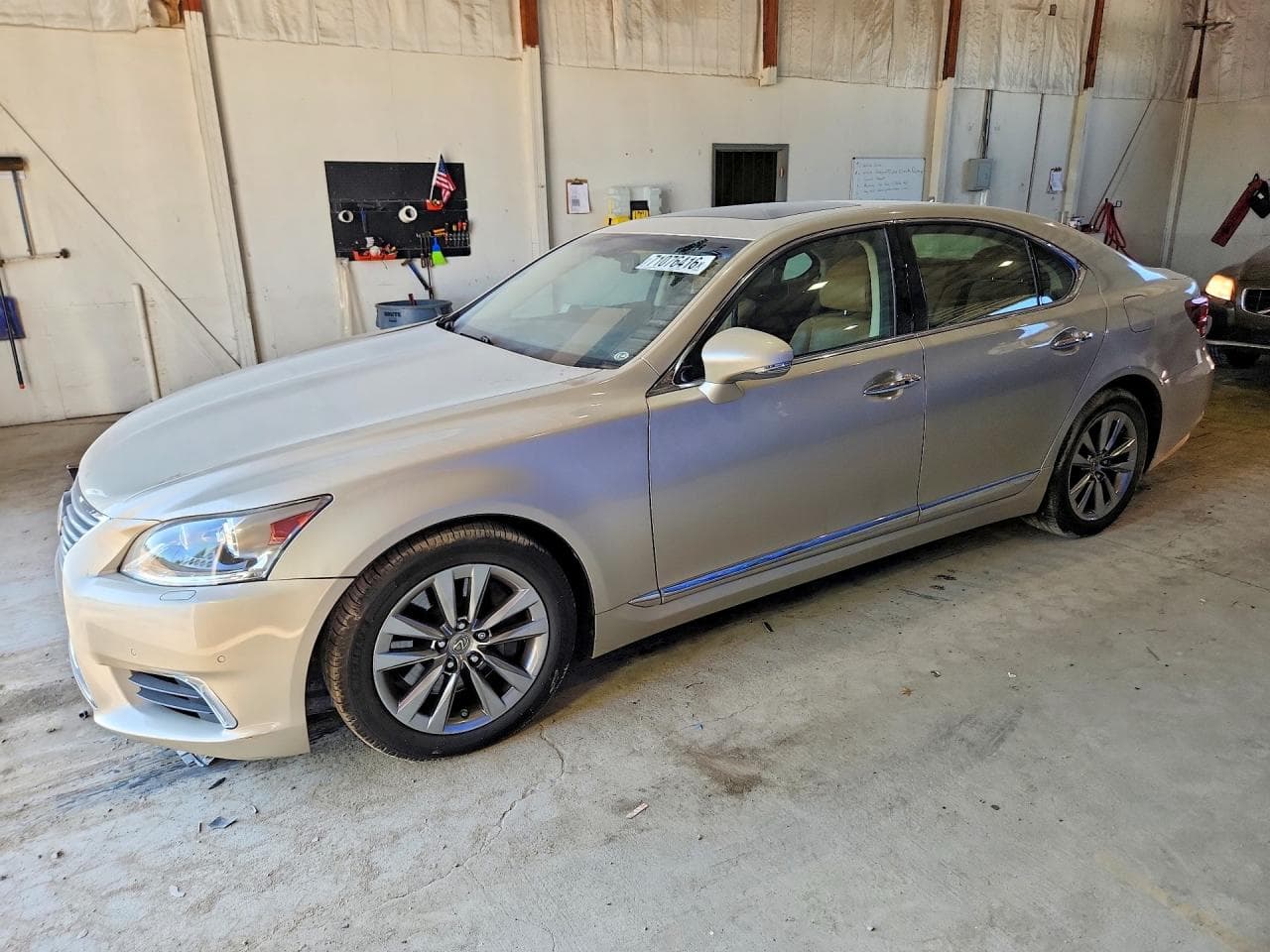 Lexus LS 2013 z USA