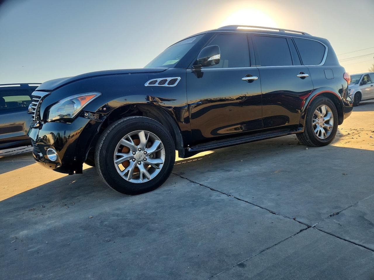 Infiniti QX56 2011 z USA