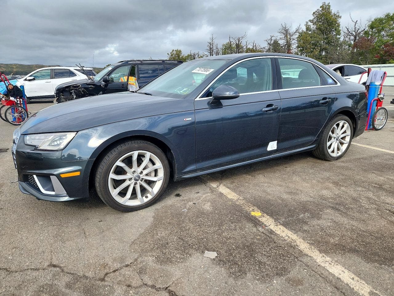 Audi A4 2019 z USA