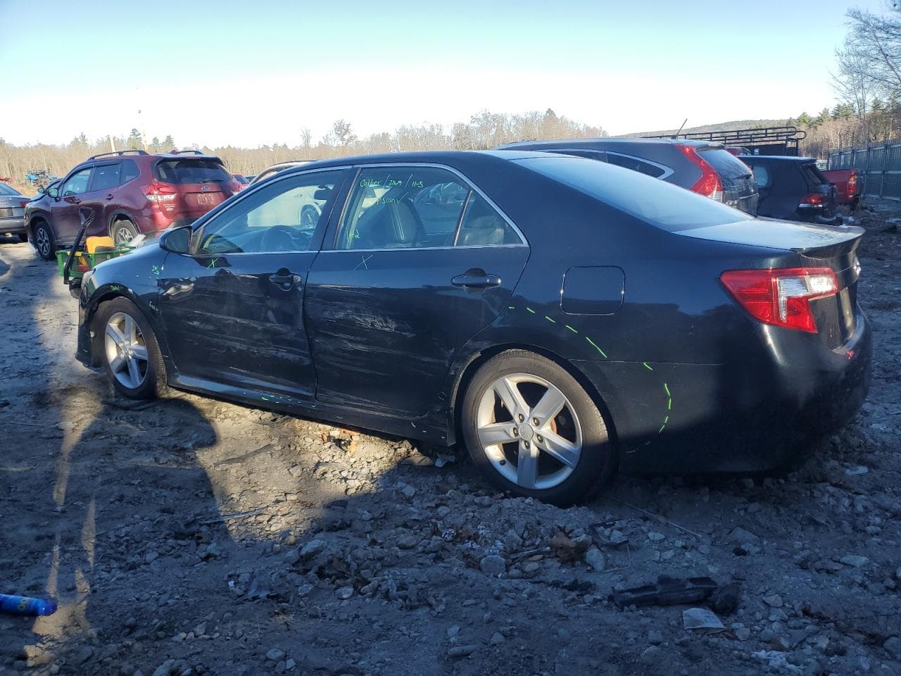 2014 Toyota Camry L - foto 2