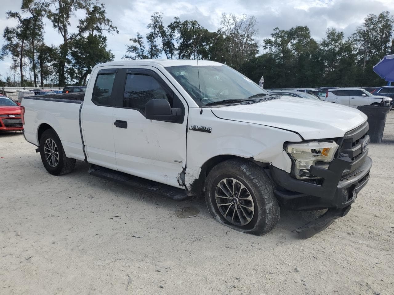 2015 Ford F150 Super Cab - foto 4