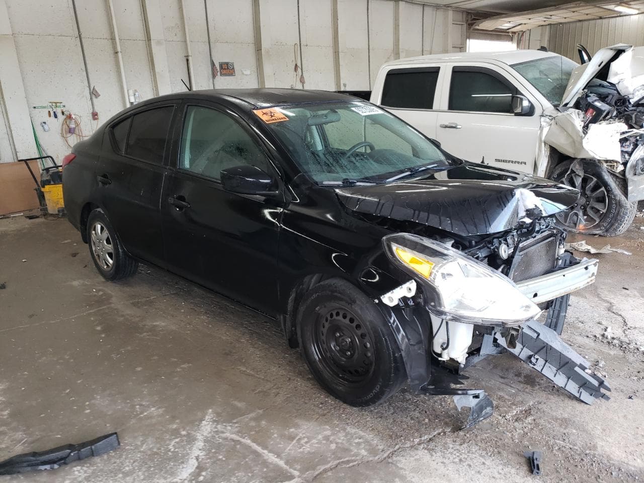 2017 Nissan Versa S - foto 4
