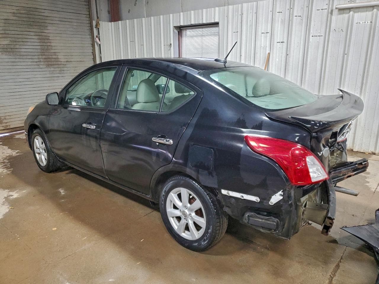 2013 Nissan Versa S - foto 2