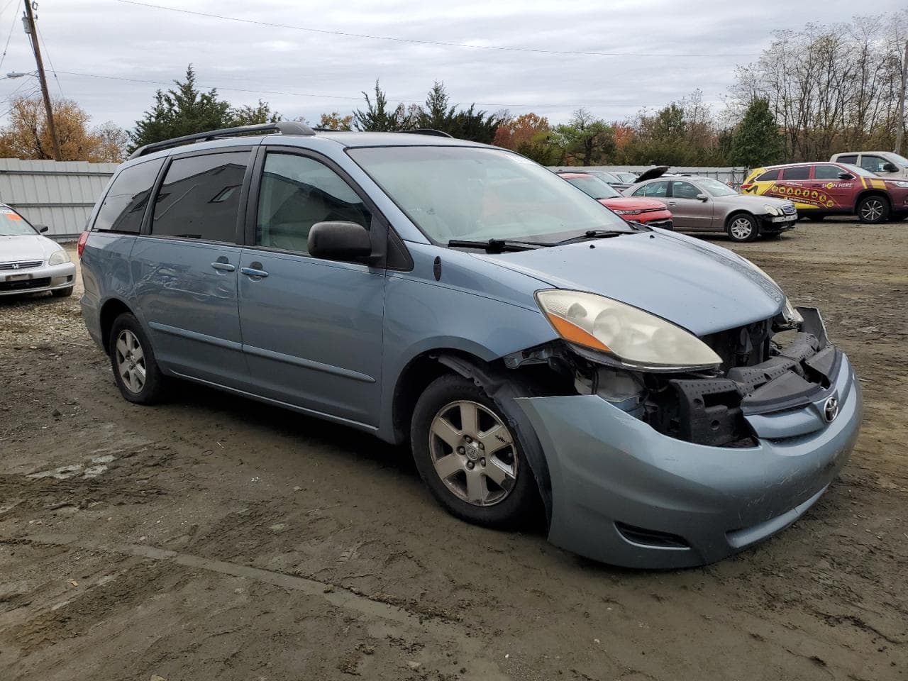 2010 Toyota Sienna Ce - foto 4