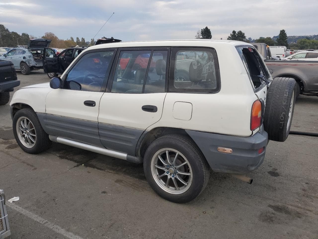 1996 Toyota Rav4 - foto 2