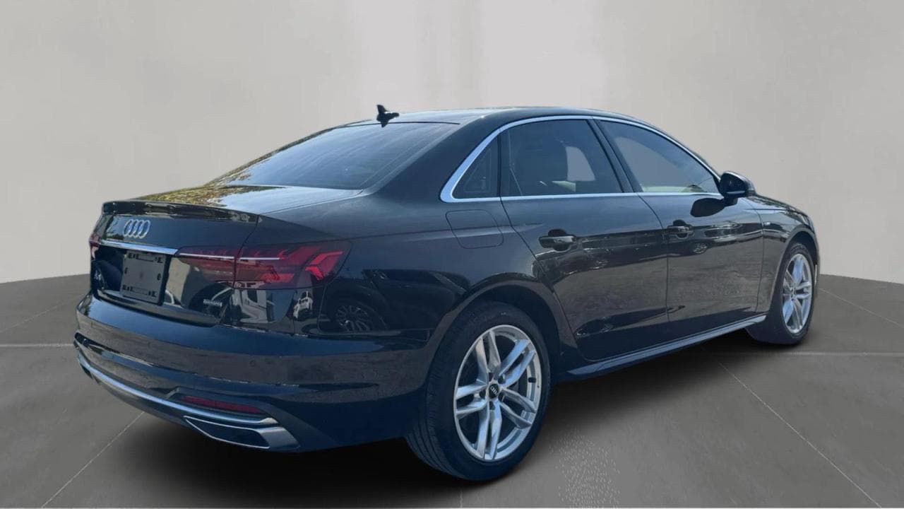2021 Audi A4 Premium Plus 45 - foto 4