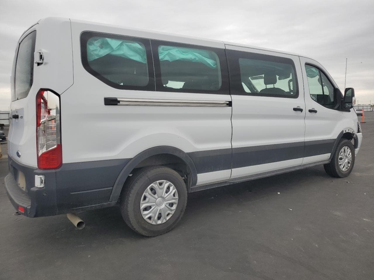2022 Ford Transit T-350 - foto 3