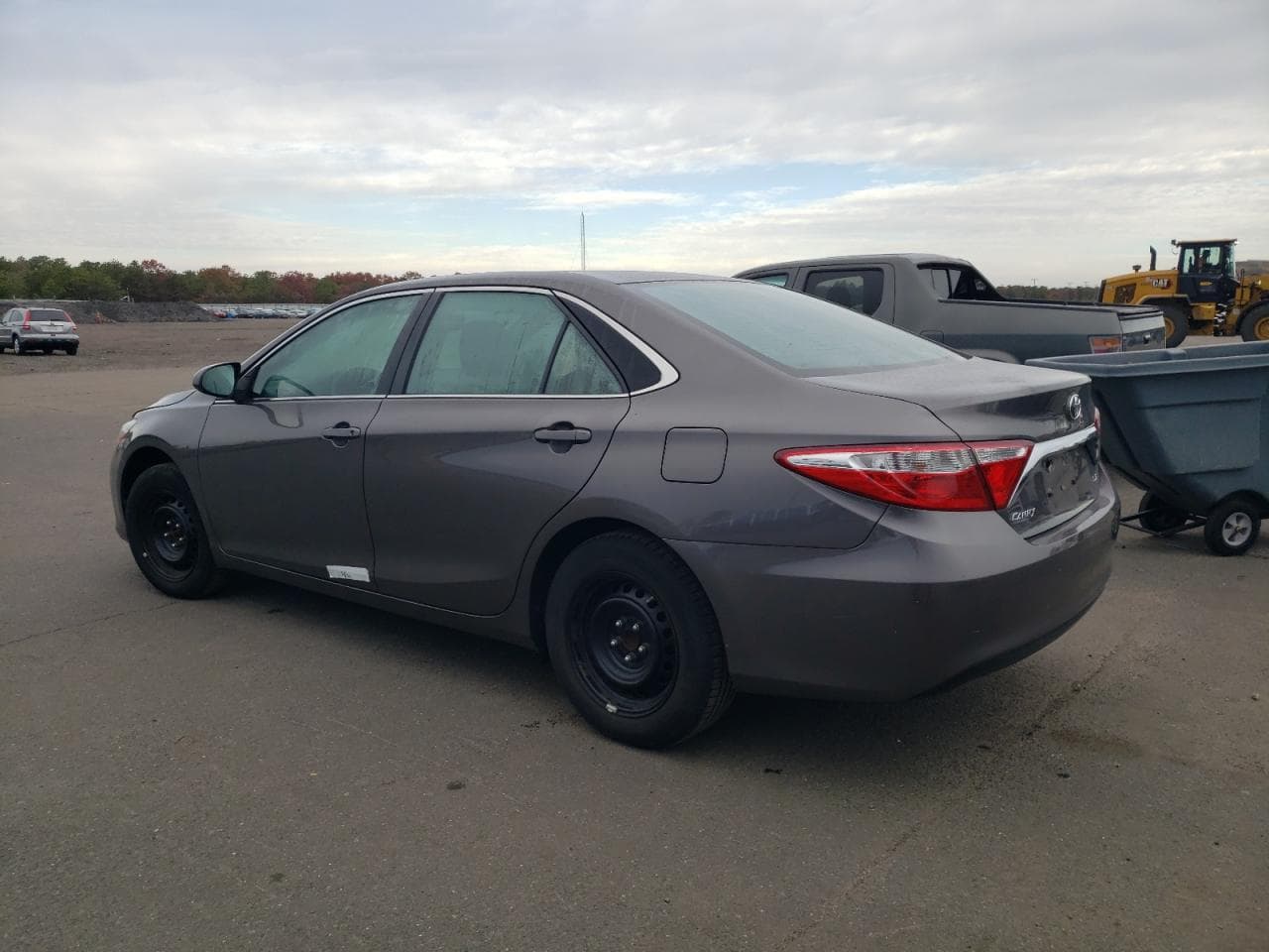 2016 Toyota Camry Le - foto 2