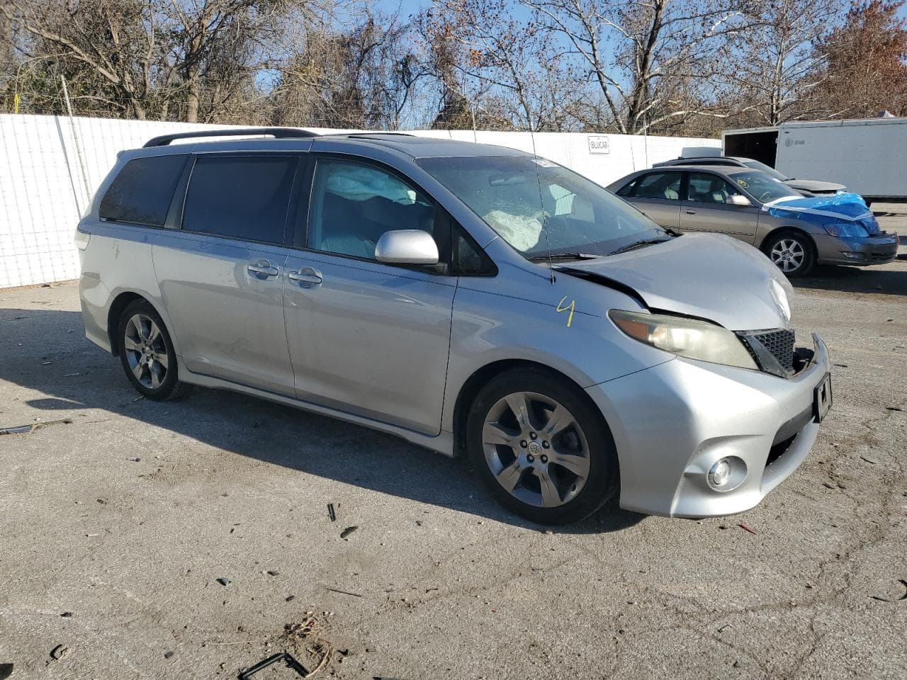 2011 Toyota Sienna Sport - foto 4