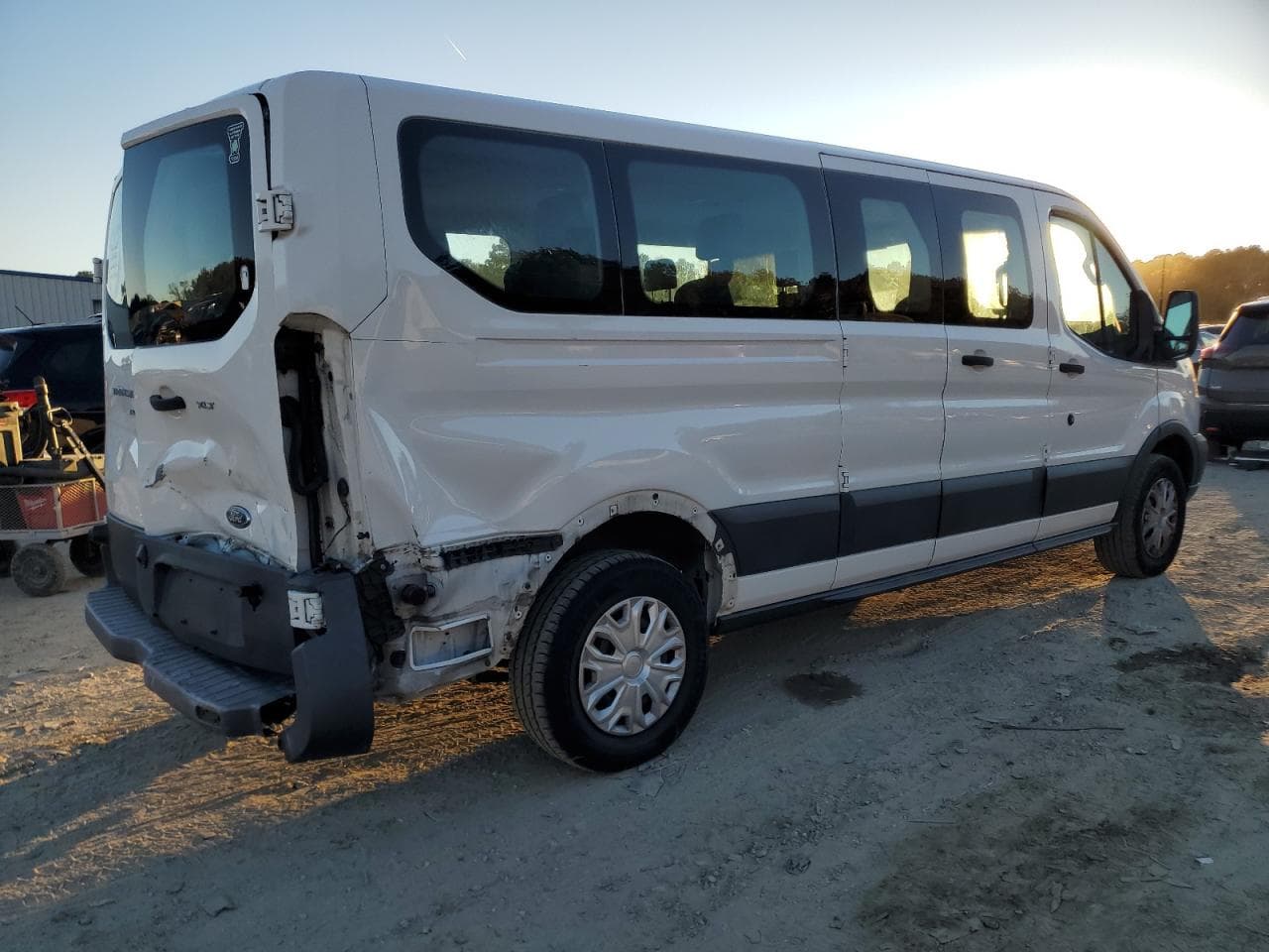 2018 Ford Transit T-350 - foto 3