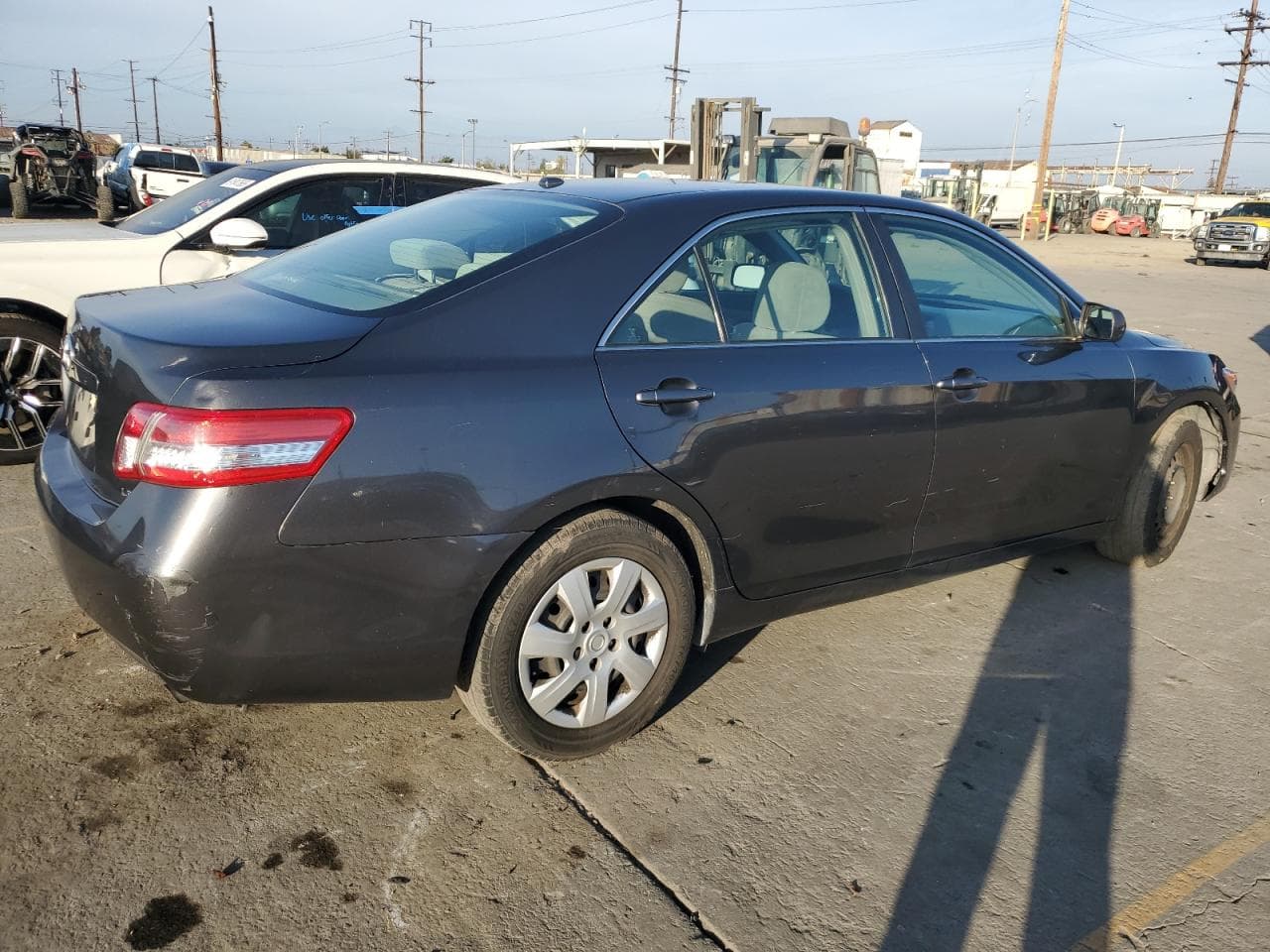 2010 Toyota Camry Base - foto 3