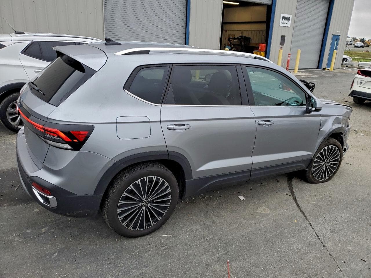 2025 Volkswagen Taos Se - foto 3