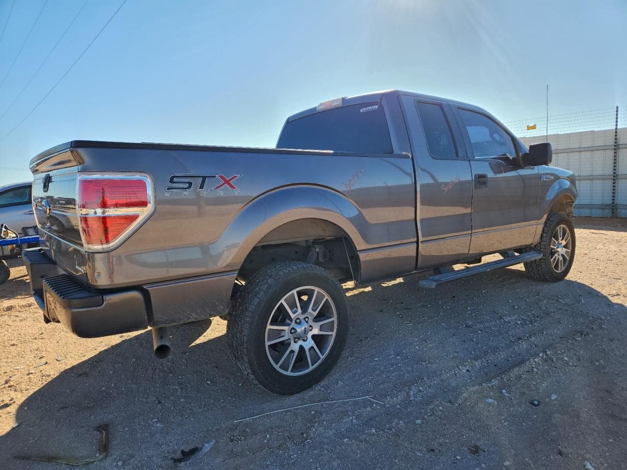 2014 Ford F150 Super Cab - foto 3