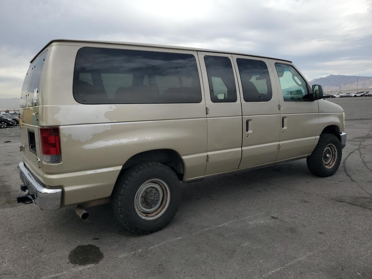 2008 Ford Econoline E350 Super Duty Wagon - foto 3