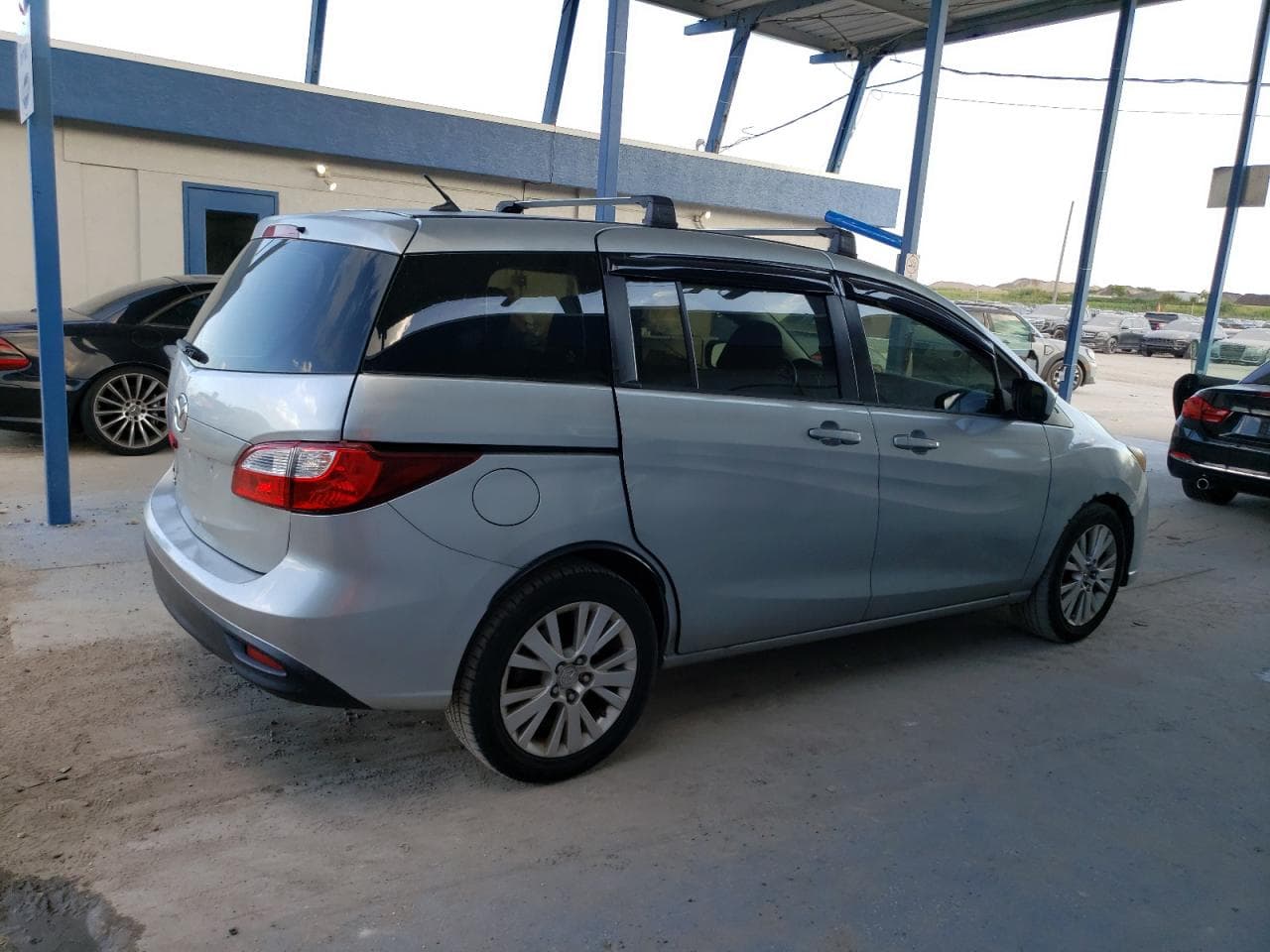 2012 Mazda 5 - foto 3