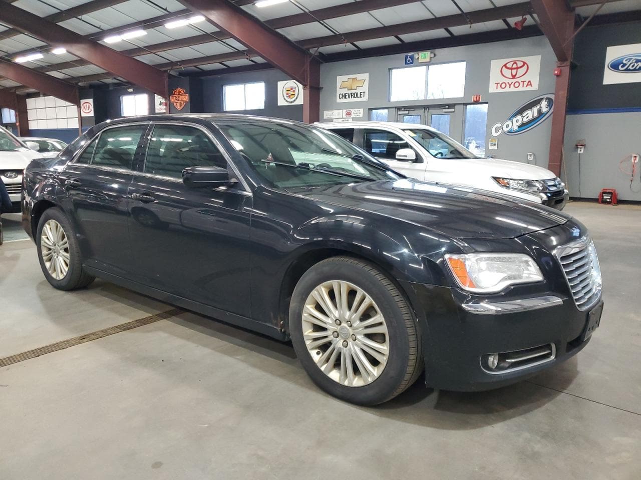 2013 Chrysler 300 - foto 4
