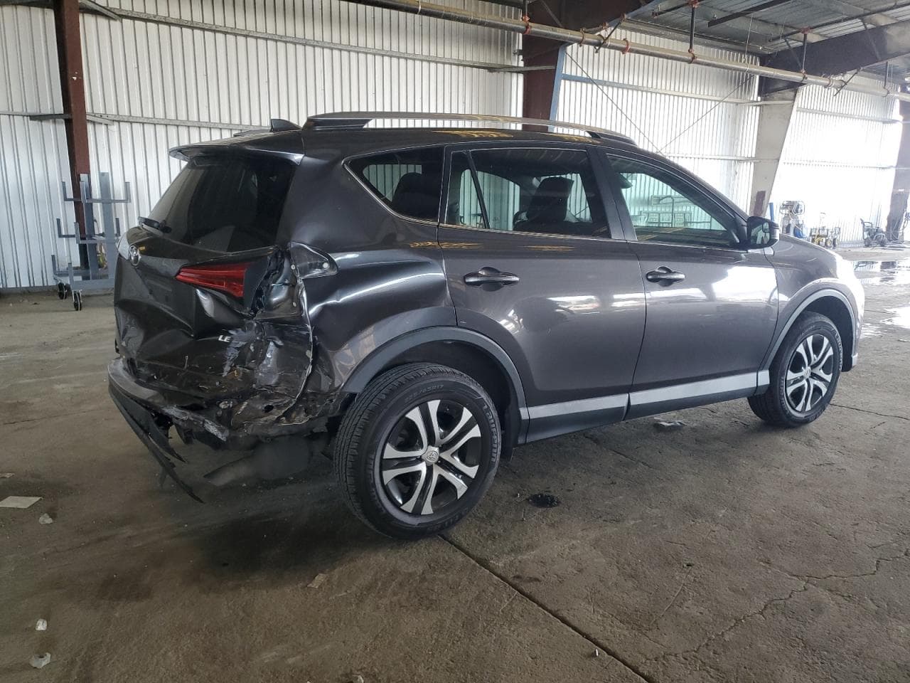 2018 Toyota Rav4 Le - foto 3