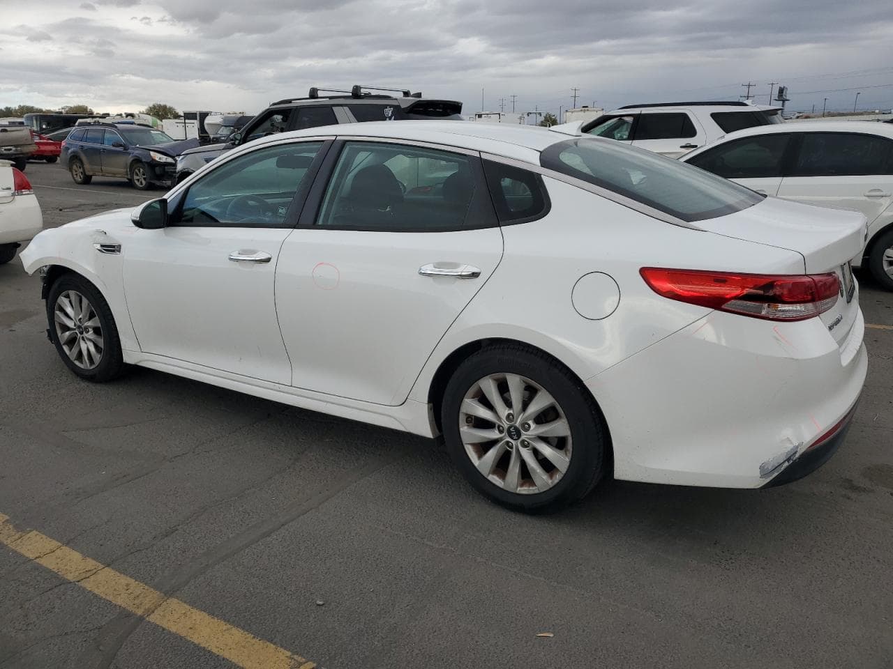 2017 Kia Optima Lx - foto 2