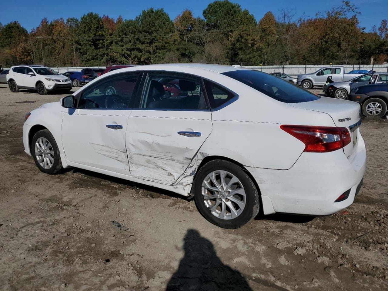 2019 Nissan Sentra S - foto 2