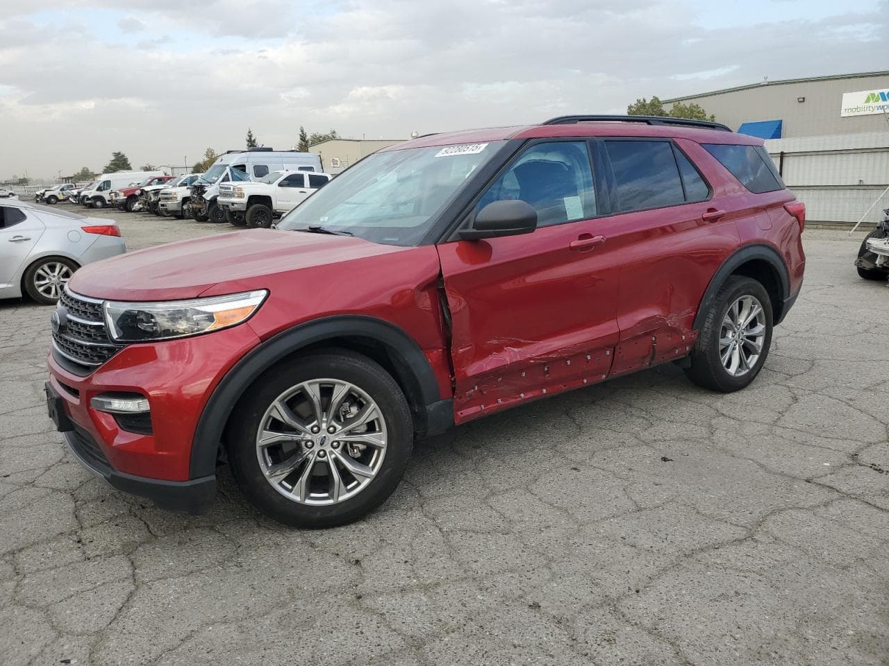 2023 Ford Explorer Xlt