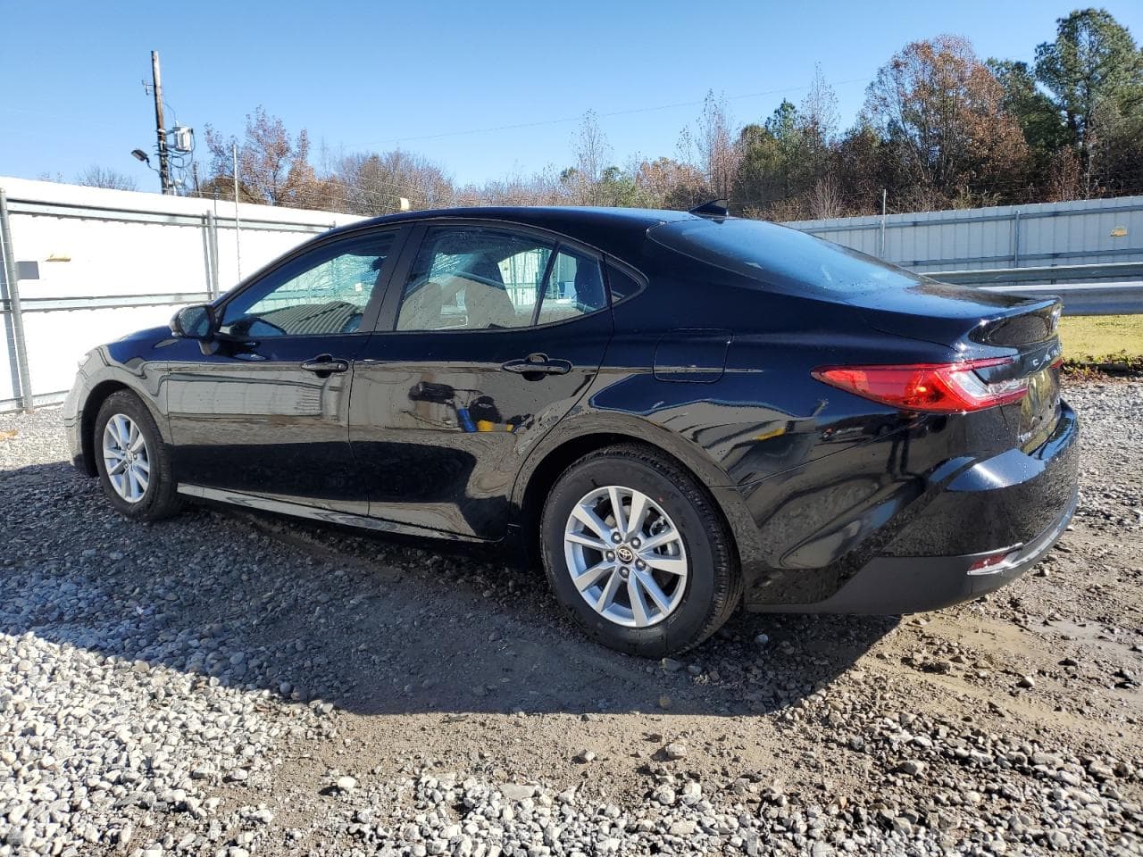 2025 Toyota Camry Le - foto 2