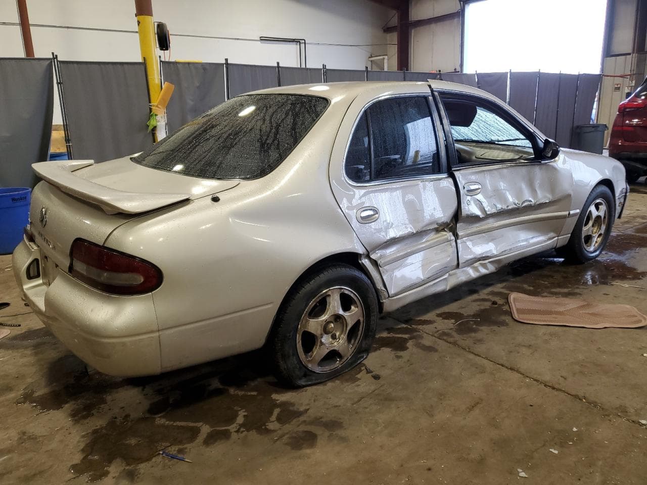 1997 Nissan Altima Xe - foto 3