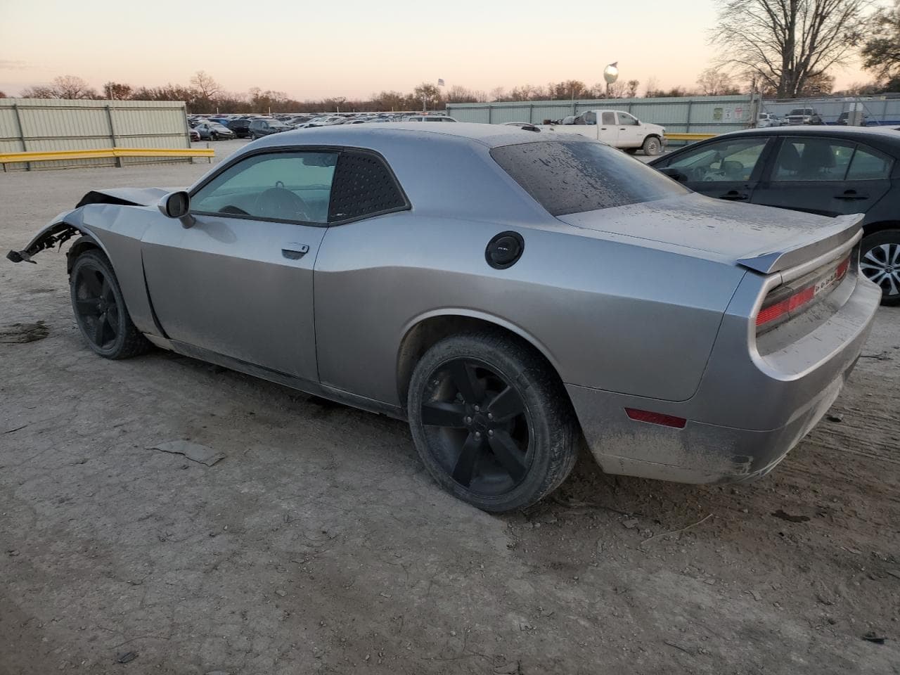 2011 Dodge Challenger - foto 2